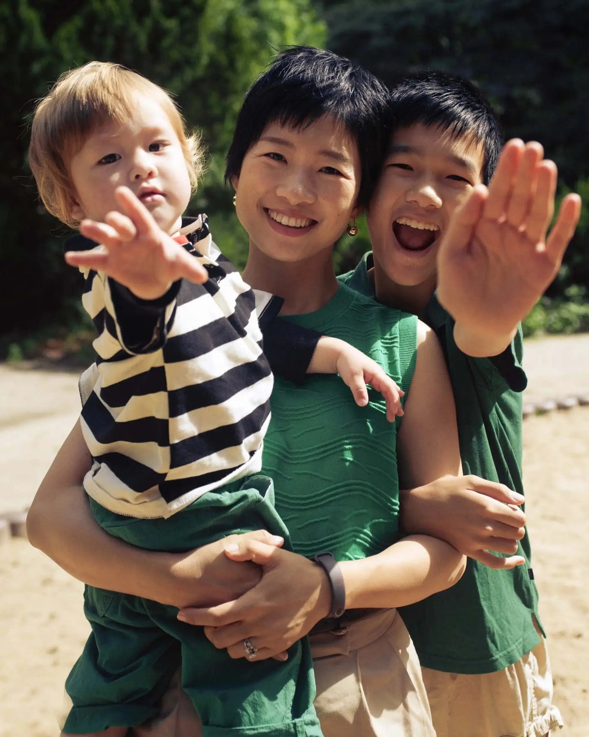 Studio vs Outdoor Family Photoshoot in Berlin – Berlin Photo Studio