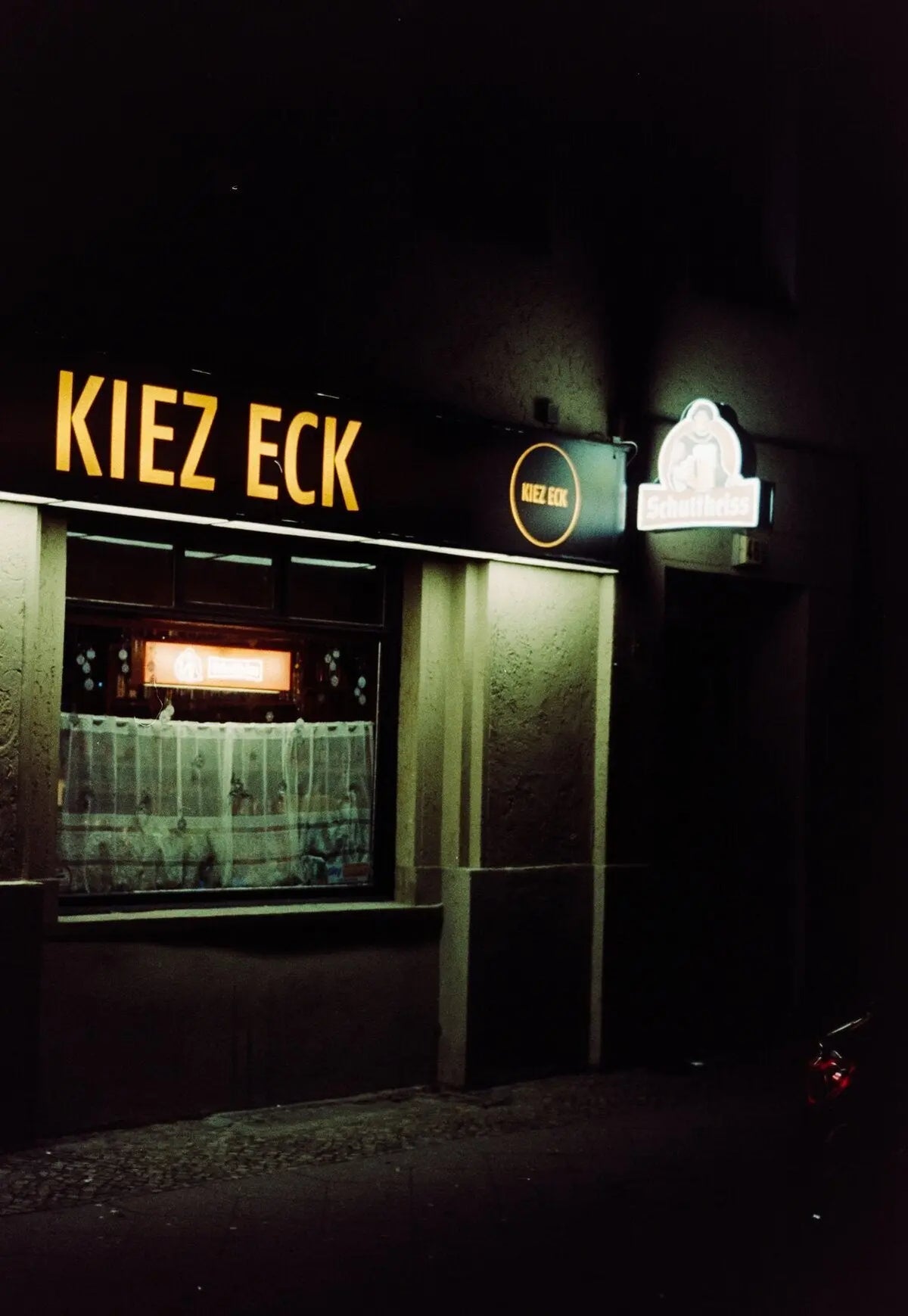Was ist ein neutraler Filmscan? – Berlin Photo Studio