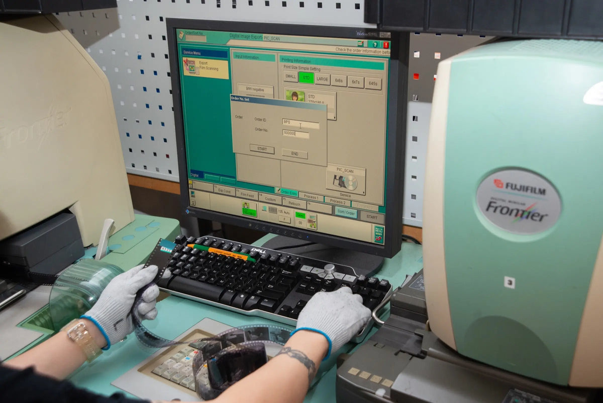 Film scanning workstation with a Fujifilm Frontier scanner at Berlin Photo Studio