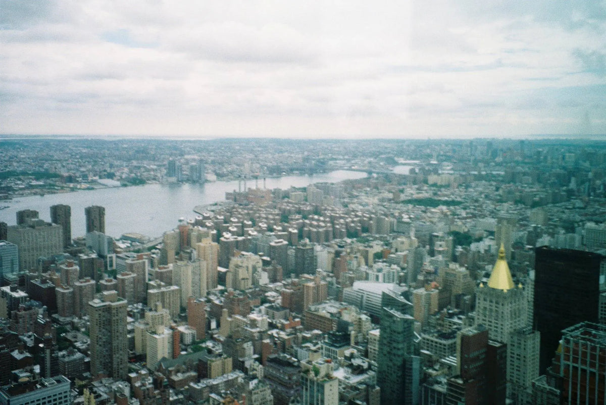 Nikon TW 35–70 – analogue camera gallery view 2 of 8