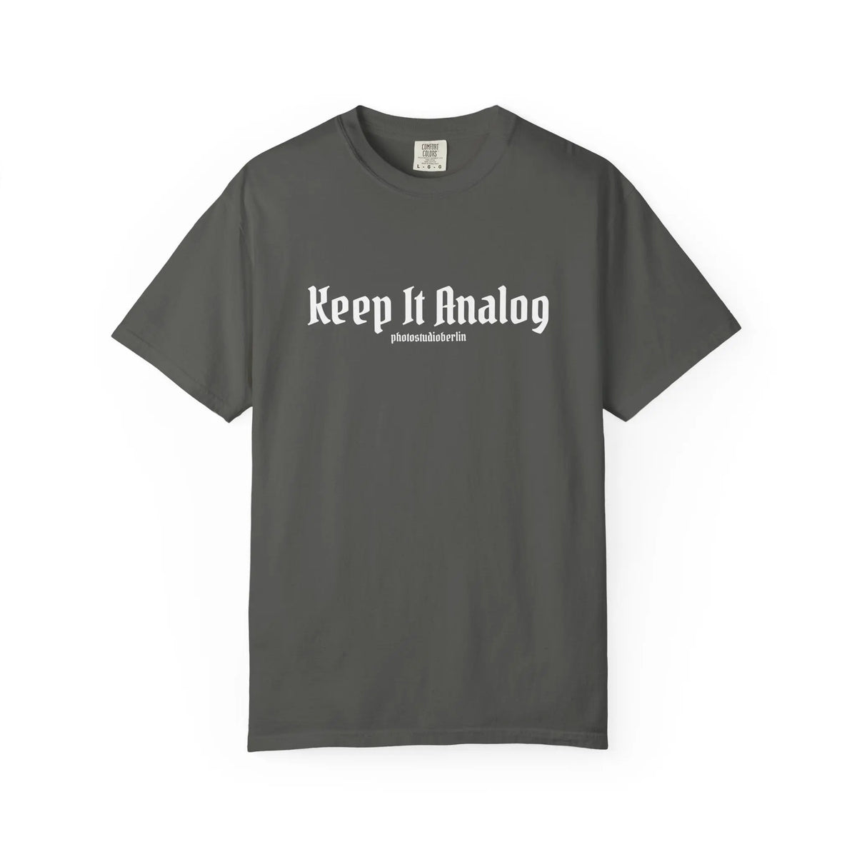 Keep It Analog T-Shirt — Vintage Retro Graphic Tee - Photo Studio Berlin