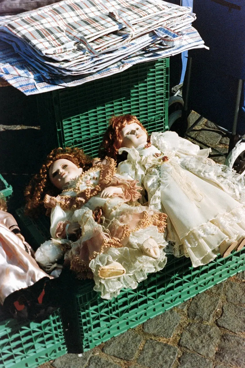 Sample photograph made on ECN-2 Santoryu 100T cinematic film